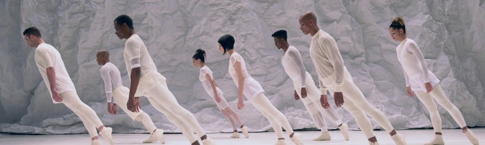 Grupo Corpo – “Suíte Branca” e “Dança Sinfônica”